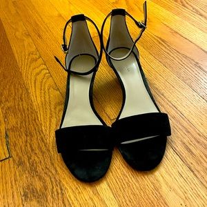 Anne Taylor Black Wedges